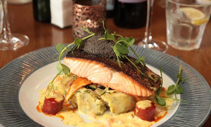 Dining at the Erskine Arms